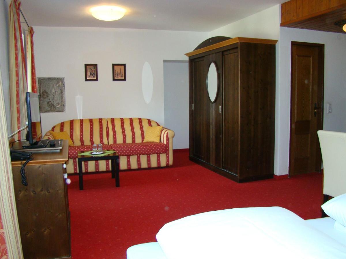 Hotel Neuwirt ماوترندورف المظهر الخارجي الصورة